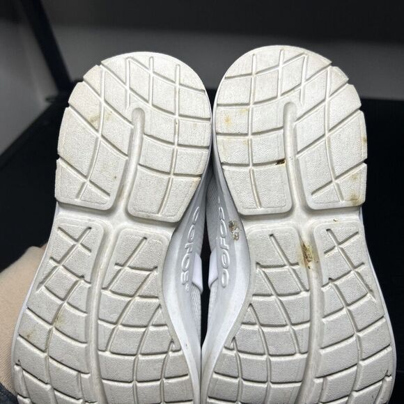 OOFOS OOmg eeZee Low  Mesh Womens Size 9 White Slip On Recovery Shoes - Picture 13 of 14